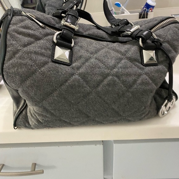 Michael Kors grey quilt satchel - Picture 3 of 3